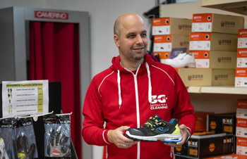 6b0770cc-b03a-4cdc-b8b9-f291670917da